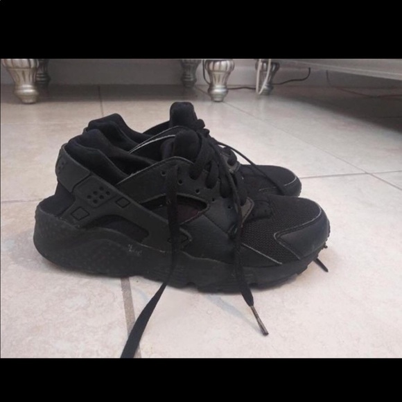bluetooth nike shoes